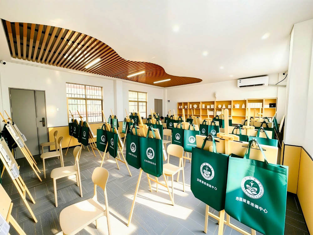 长沙正规专门管不听话孩子学校联系电话